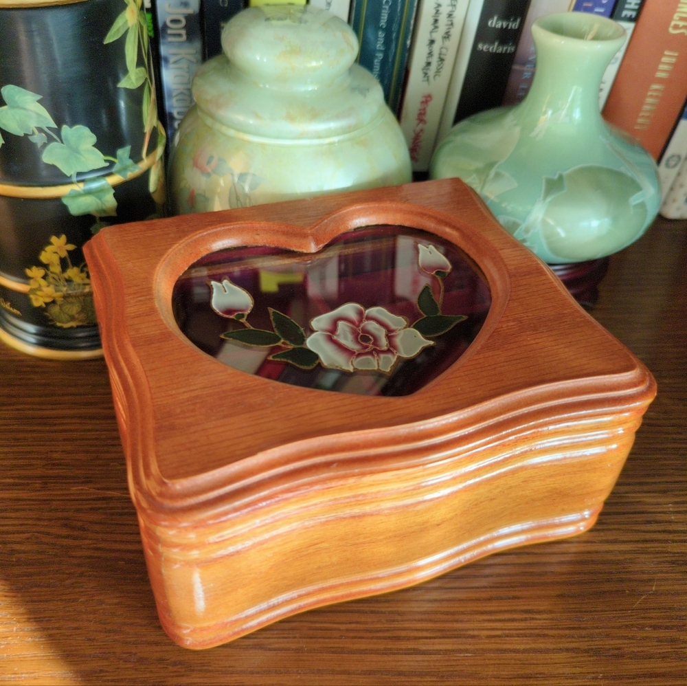 Vintage 90s Heart Shaped Floral Wooden Jewelry Box
